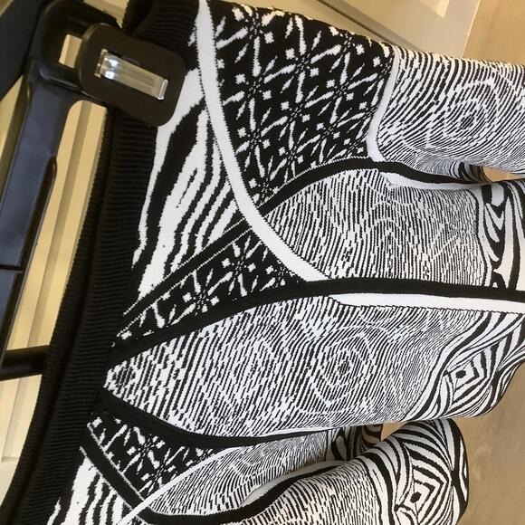 Diane Von Furstenberg Samara Zebra Animal Print Flare Knit Skirt Small Party - Picture 2 of 5